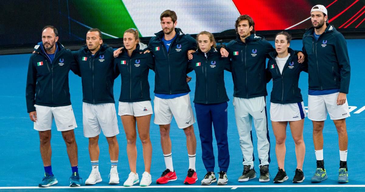 Marco Bortolotti secondo tennista a partire da sinistra