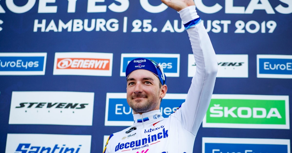 Elia Viviani festeggia ad Amburgo nel 2019