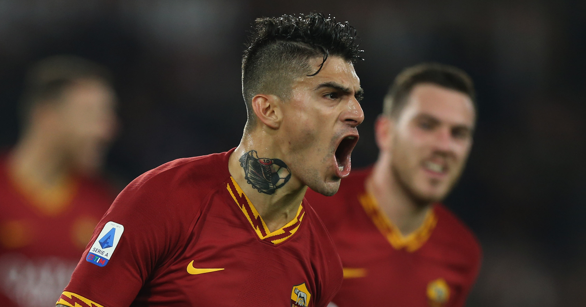 Diego Perotti esulta dopo un gol con la Roma